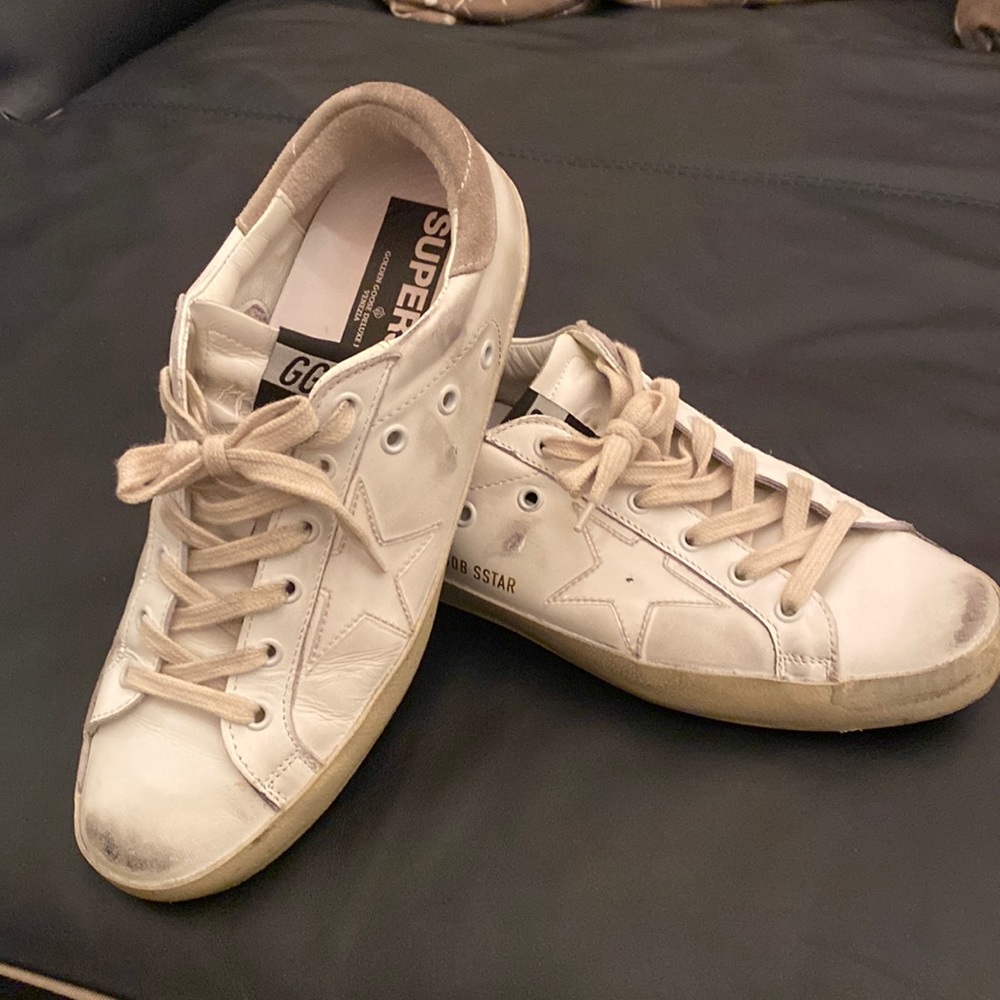 Golden Goose superstar sneakers size 40 (US size 10). Box missing form OG seller